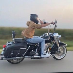 Meet your Posher, Kenny